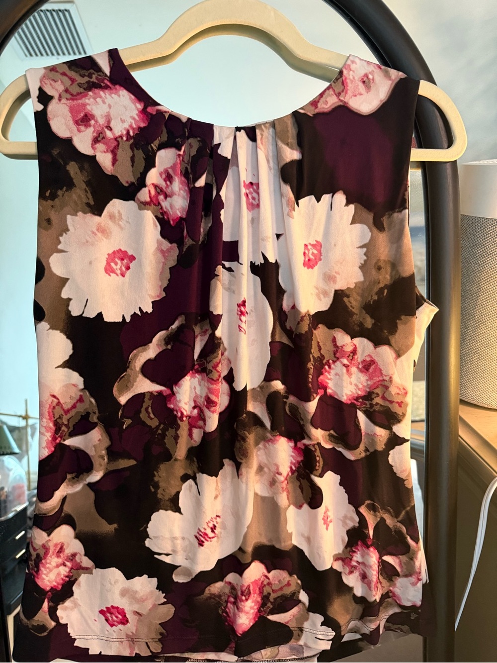 Calvin Klein Floral Pleated Neck Sleeveless Blouse Size M